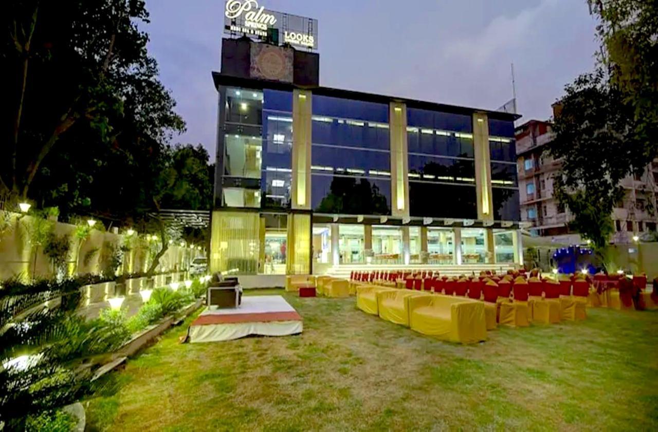 The Palm Spring A Boutique Hotel Naraina Yeni Delhi Dış mekan fotoğraf